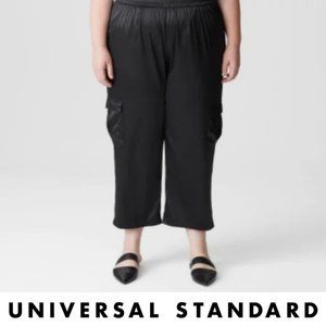 Maggie Cargo Pants in Matte Black (L)